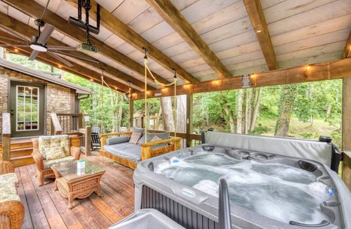 Suches Cabin | Private 2BR fishing cabin on Cooper Creek w/hot tub. Dog-friendly!