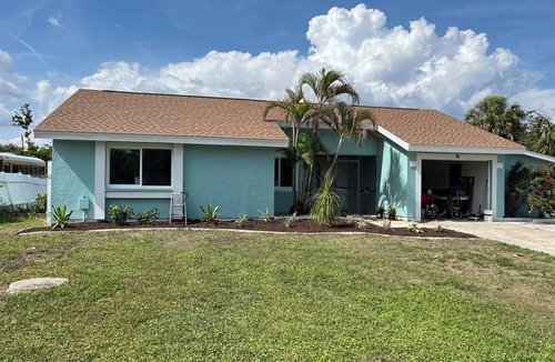 Port Charlotte House | Private 3-BR/2-BA House w/fenced in back yard