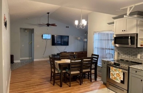 Zephyrhills House | Private 3Bed/3Bath Heated Pool Outdoor Entertainment