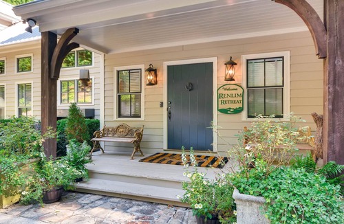 Gainesville House | Private 4-5 Bedroom Luxury Lake-House Property