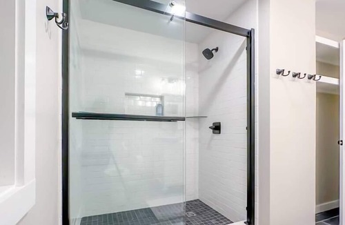 Fletcher Cabin | Private Acre, Mountain View, Barrel Sauna, Hot Tub