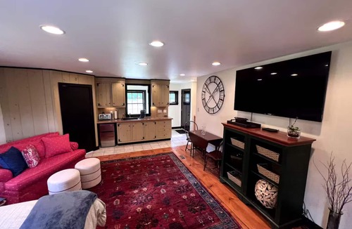 West Chester House | Private Barn Retreat With Pool 1BR - 1BA - Parking