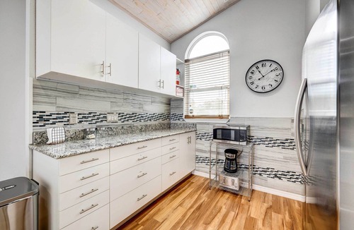 Lindfields House | Private Basketball Court & Pool: Kissimmee Retreat