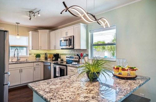 Seminole House | Private Beach Getaway Home - Centrally Located to all Beaches & Entertainment
