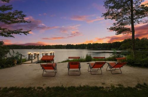 Pocono Summit House | Private Beach! Luxe Lake House in Pocono Mtns