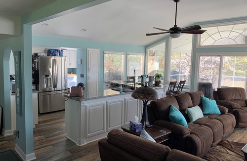 Newberry Shores House | Private Boat Ramp, Huge Screened in porch, 3bed 2bath home!