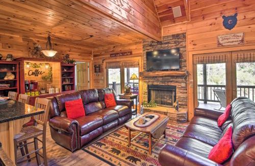 East Ellijay House | Private Cartecay River Home w/Hot Tub & Game Room