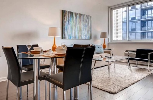 Hudson Exchange Apartment | Private & Clean | Work from Home | Washer/D | GLS