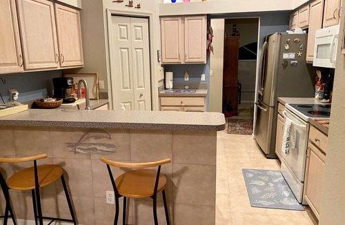 Biggar House | Private community just 15 minutes from the beaches