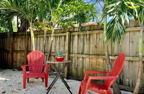 South Palm Park Neighborhood Association Cottage | Private Cottage Lake Worth Beach/Palm Beach