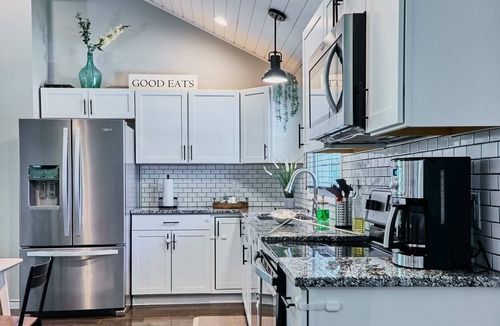Rutherfordton House | Private Countryside Home near Lake Lure:Play Set-FirePit-Grill-Large yard!