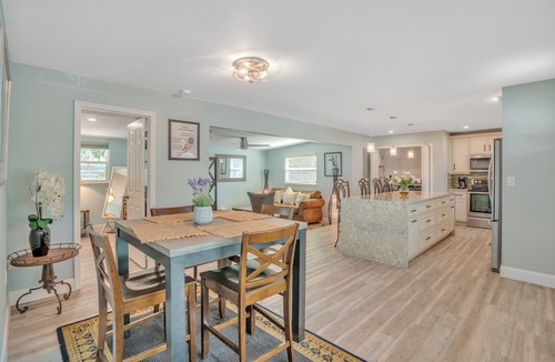 South Sarasota House | Private Cozy Sarasota Home by RedAwning