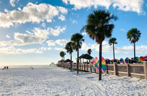 Walsingham House | Private Heated Pool 4 MI to Indian Rocks Beach