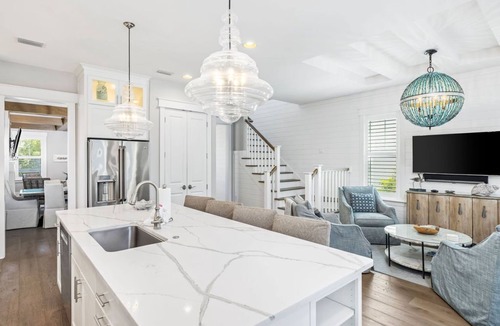 Santa Rosa Beach House | Private Heated Saltwater Pool & Hot Tub - Fire Pit, 4 bikes, Free Pickleball and opt'l Golf Cart