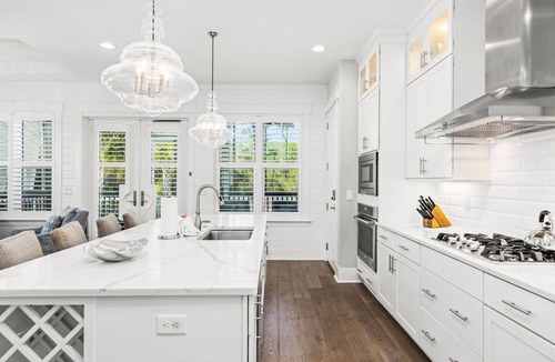 Santa Rosa Beach House | Private Heated Saltwater Pool & Hot Tub - Fire Pit, 4 bikes, Free Pickleball and opt'l Golf Cart