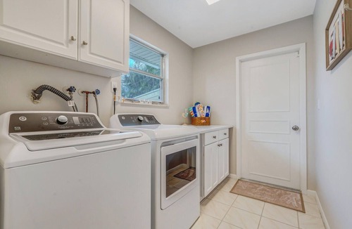 Florida North Atlantic Coast House | Private Home with Beautiful Backyard & Pool Close to Beach in Palm Beach Gardens