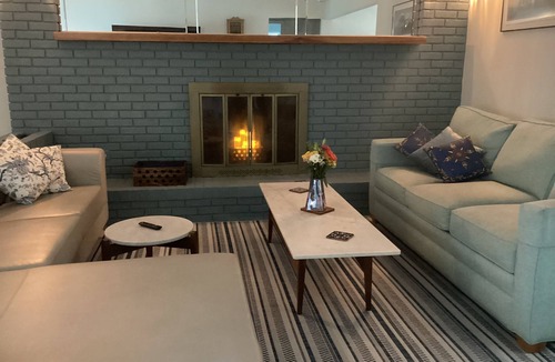 Fruitville House | Private home with beautiful pool, ping pong, darts, close to beach and downtown.