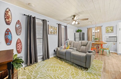 Milton Cottage | PRIVATE Hot Tub + King Bed! ~ Fully secluded stay with private check-in!
