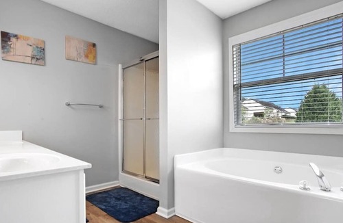 Loganville House | Private Hot Tub Pool Table 6 Beds Nearby Shopping