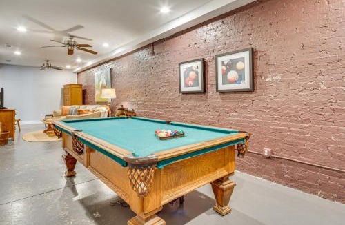 Saluda House | Private Hot Tub, Steps to Main St: Saluda Retreat