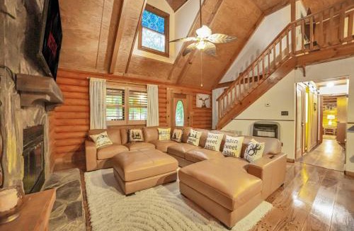 McDonough Villa | Private Luxury Cabin with Hot Tub, Fire Pit & Sauna