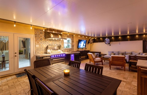 Boynton Beach House | Private Luxury Pool & Spa Retreat – Great Location