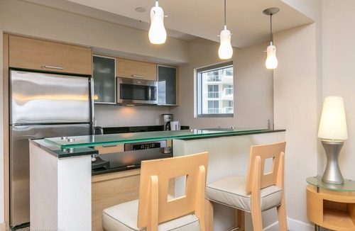 Sunny Isles Beach Hotel | Private Ocean Condos at Marenas Beach