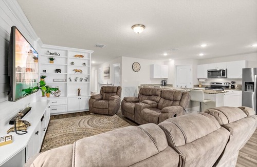 Palm Coast House | Private Pool 4BR | Sleeps 10 + Near Beach