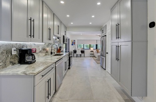 North Andrews Gardens House | Private Pool | Close Proximity to the Beach | Modern Amenities | Recently Renovated Caribbean Villa
