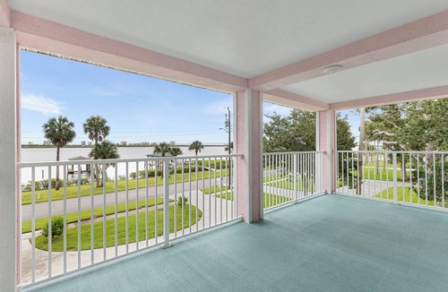 Allans Port Orange House | 🐬Private Pool | Intracoastal Views | Sunrise on Halifax🐬