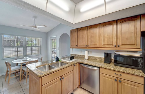 Port Charlotte House | Private Pool Oasis near Parks