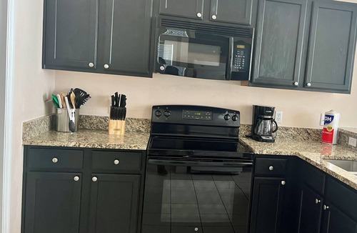 Sandy Ridge House | Private Pool Retreat Near Disney 2 Master Suites + Game Room