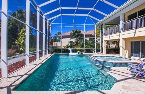 Beachview Country Club Estates House | Private Pool, Sanibel Island, Sun Villa