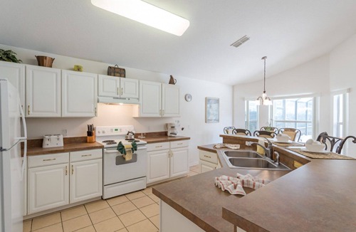 Cumbrian Lakes House | Private Pool, Spa & Game Room, Near Disney