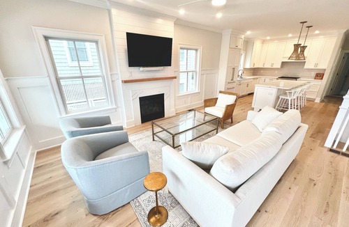 Gardens House | PRIVATE POOL🏊 — STUNNING Single-family, new construction - steps to the beach!