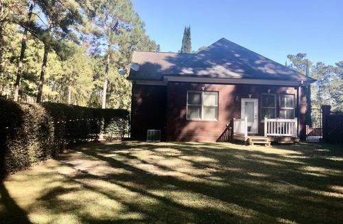 Thomasville Cottage | Private Quiet Neighborhood