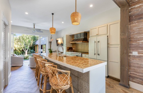 Midtown House | Private Resort Oasis
