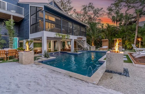 Trailer Estates House | Private Resort-Style Retreat Near IMG and AMI!