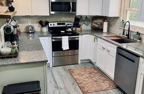 Ocala House | Private Retreat with your dogs: close to WEC