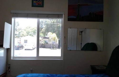 Hallandale Beach Resort | Private room ∙ 2 guests