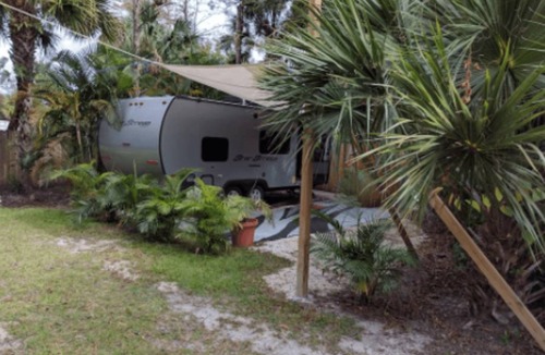 Jupiter Farms Resort | Private room ∙ 2 guests