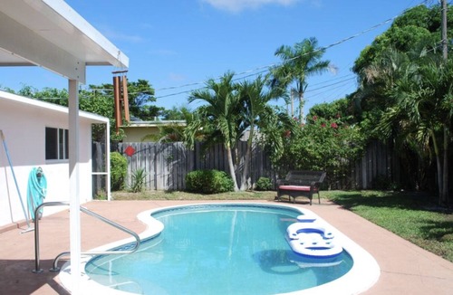 Deerfield Beach House | Private room in pool oasis