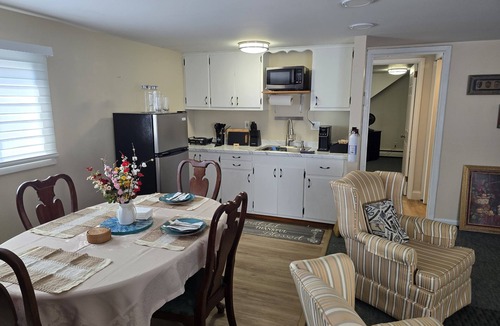 Paterson House | Private room @ Paterson Hillcrest area