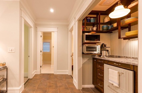 Candler Park House | Private santuary on the edge of Freedom Park