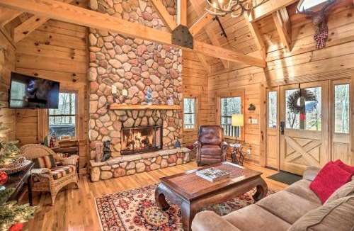 Sapphire House | Private Sapphire Valley Resort Cabin w/Mtn Views!