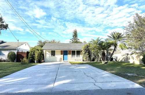 Cypress Gardens House | Private/Spacious 1BR Central Near LegoLand 2 Miles