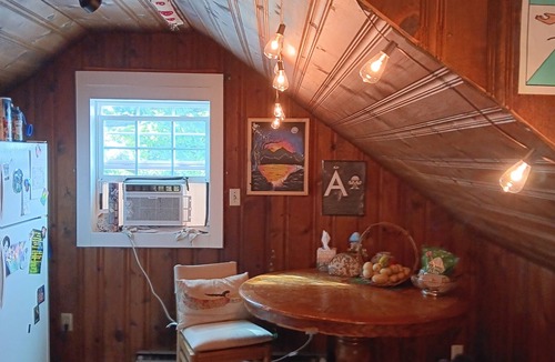 Northside Apartment | Private studio apartment in North Chattanooga. Furnished, decorated by local art