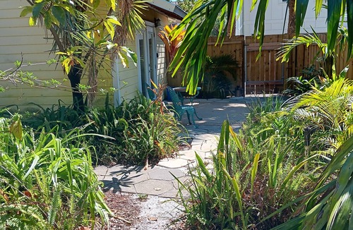 Old Southeast Cottage | Private Studio Just two block to Lassing park waterfront