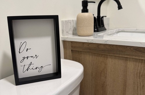 White Plains Apartment | Private Studio Near WMC NYC Tarrytown Parking 5 Min to Valhalla Train