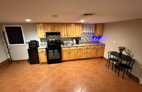 Elizabeth Apartment | Private Studio Near NYC, EWR & MetLife Stadium